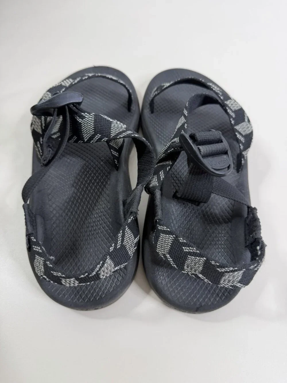 Chaco Z1 Classic Men's Sz 9 Sport Sandals Hiking Adjustable Black EUC